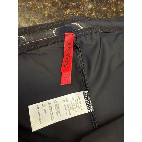 Spanx Shapewear Skirt/Skorts Black Size XL NWOT - Picture 2 of 5